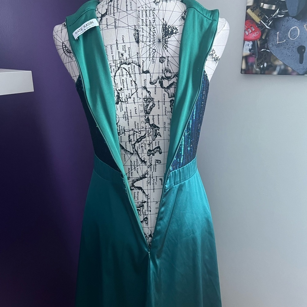 Kate Kasin Sequined Top Emerald Green Sleeveless Dress - Picture 6 of 8